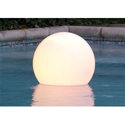 SLIDE lampe flottante pour extérieur ACQUAGLOBO