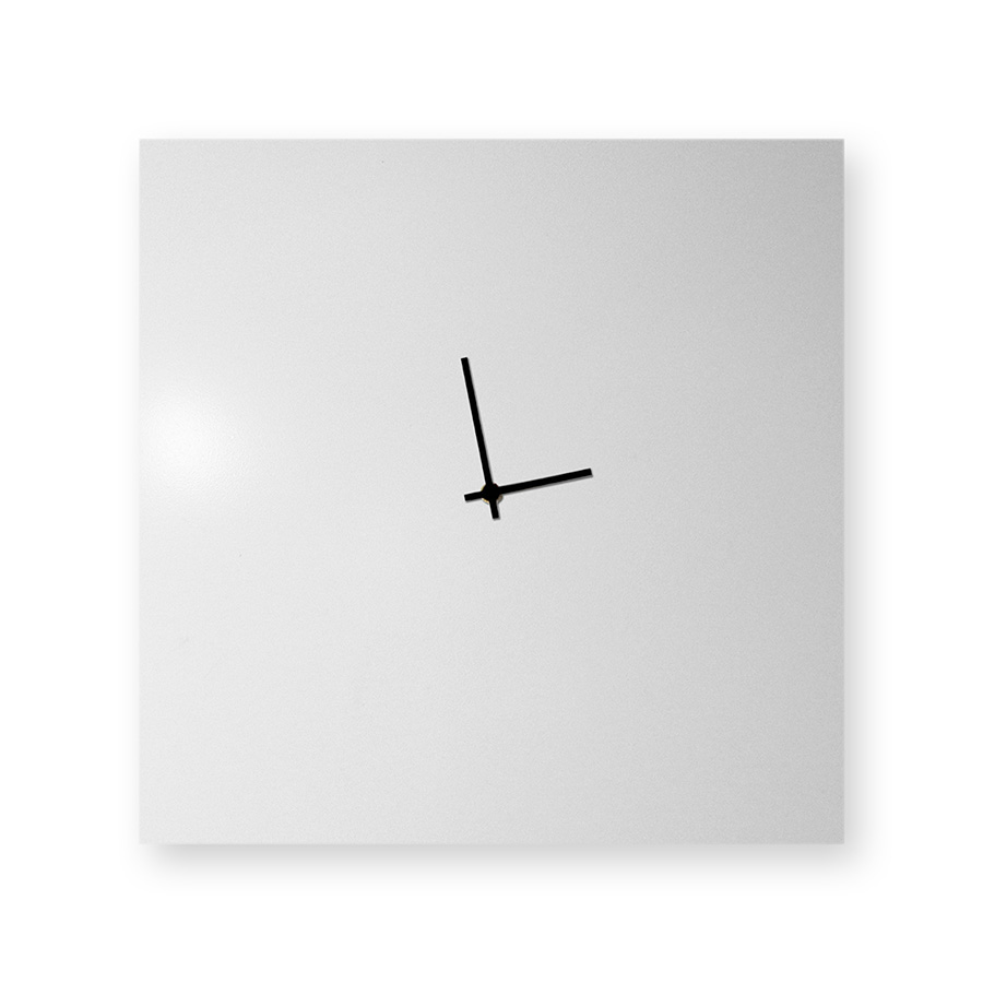dESIGNoBJECT horloge murale CHANGING CLOCK