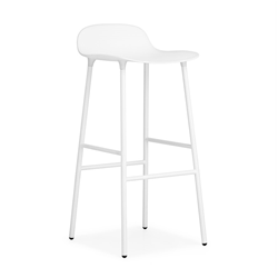 NORMANN COPENHAGEN tabouret FORM BARSTOOL H 75 cm avec piètement en acier verni