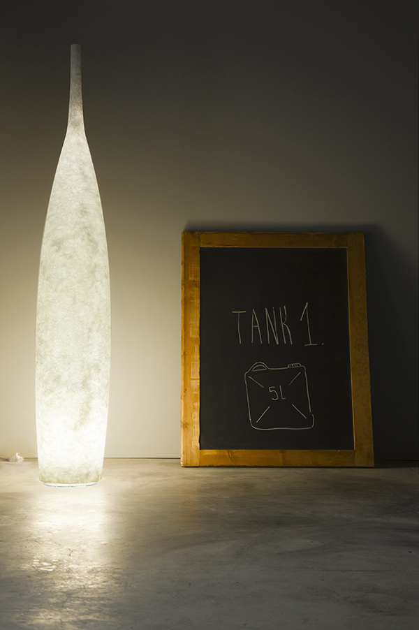 IN-ES.ARTDESIGN lampadaire TANK 1