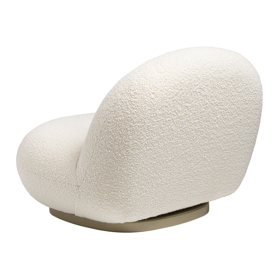 GUBI fauteuil avec la base pivotante PACHA LOUNGE CHAIR