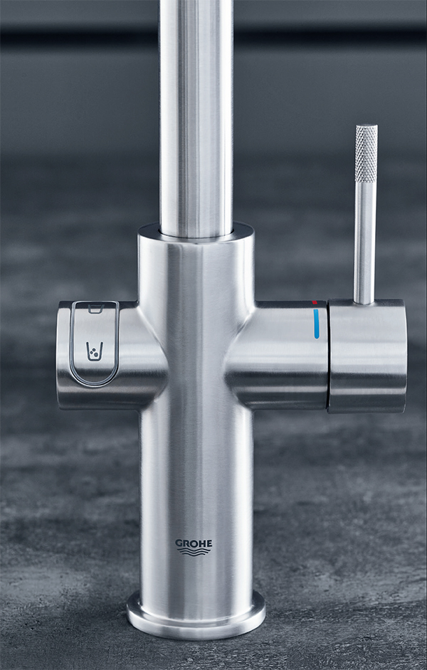 GROHE mitigeur monocommande à "U" avec système BLUE HOME pour 3 types d'eau
