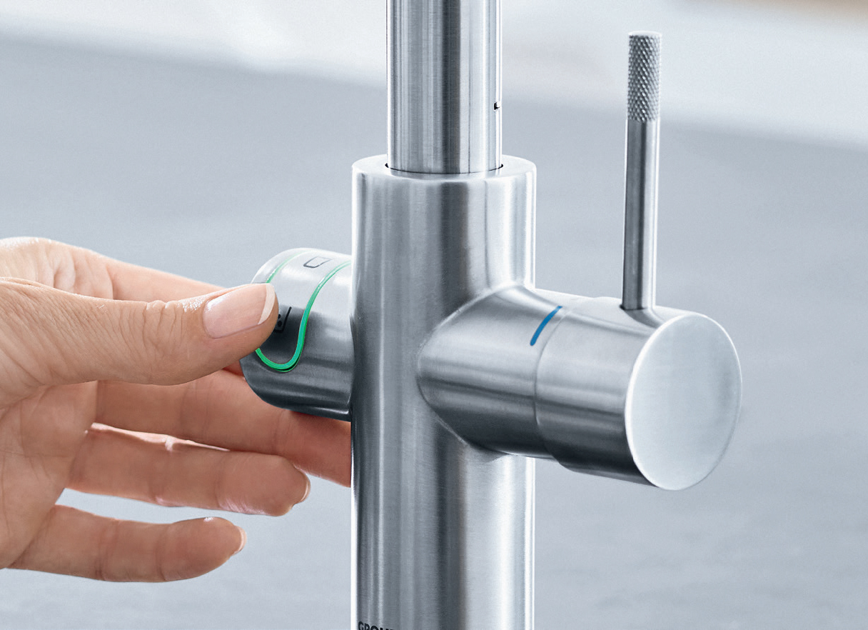 GROHE mitigeur monocommande à "L" BLUE HOME avec système pour 3 types d'eau