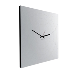 dESIGNoBJECT horloge murale avec mirror carré NARCISO