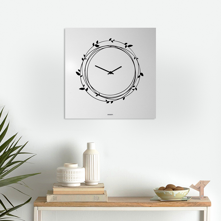 dESIGNoBJECT horloge murale NEST