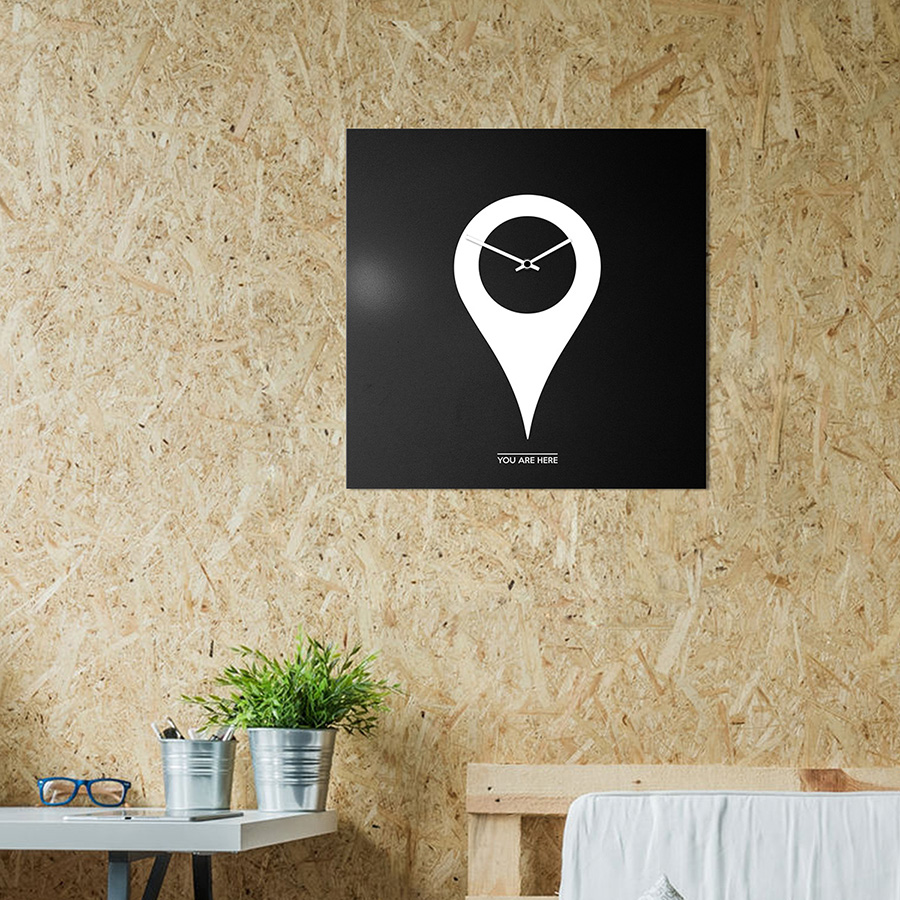 dESIGNoBJECT horloge murale YOU ARE HERE