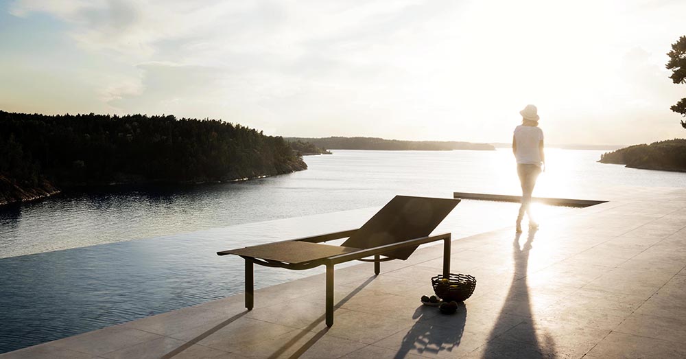 TRIBÙ bain de soleil d'extérieur ILLUM