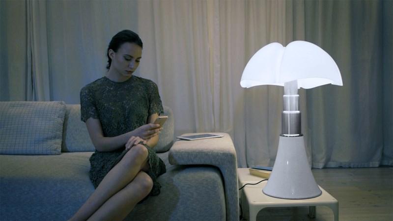 MARTINELLI LUCE lampe de table PIPISTRELLO 4.0 LIGHTYOULIKE Bluetooth