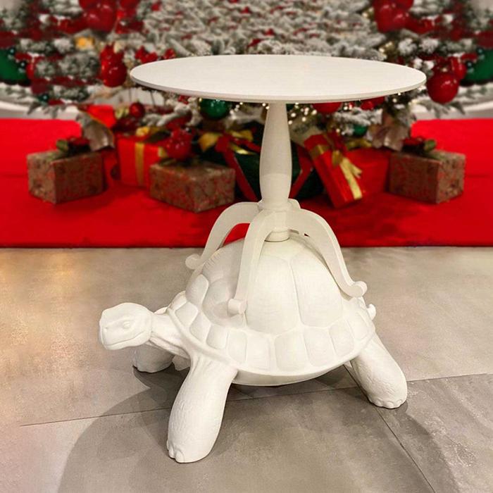 QEEBOO table basse TURTLE CARRY COFFEE TABLE