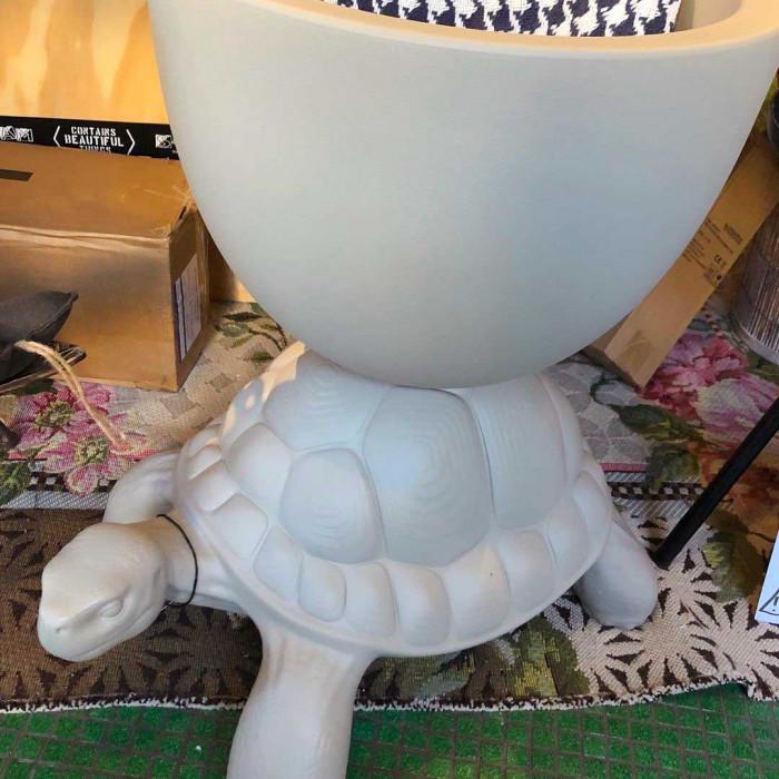 QEEBOO vase TURTLE CARRY PLANTER