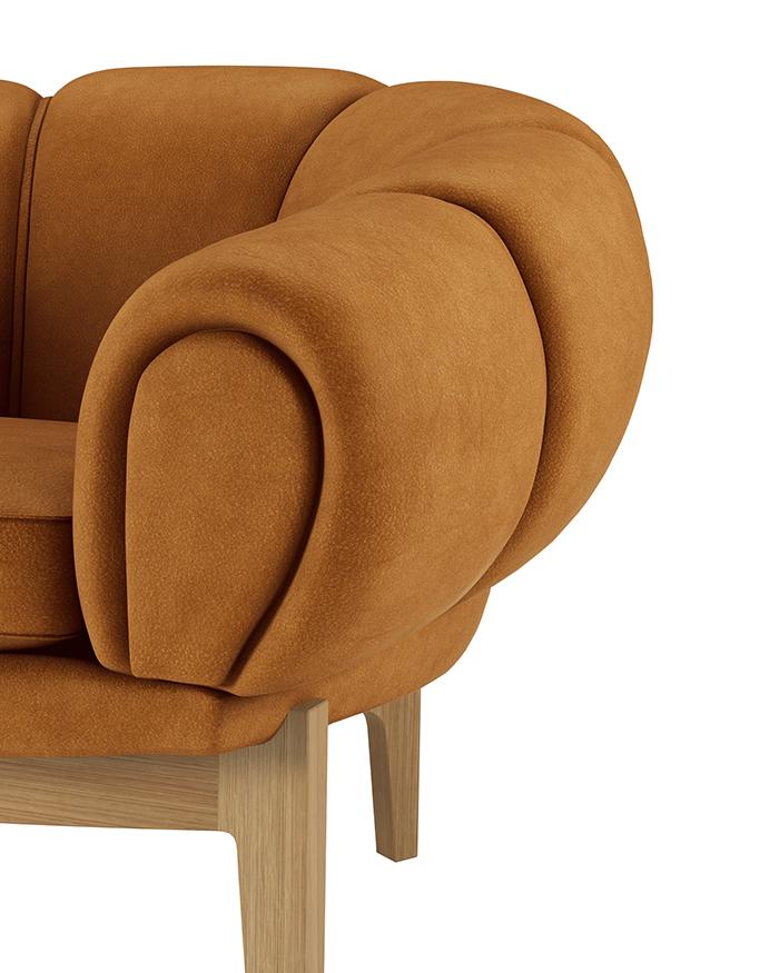 GUBI fauteuil CROISSANT en cuir