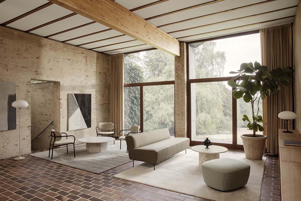 GUBI pouf repose-pieds STAY