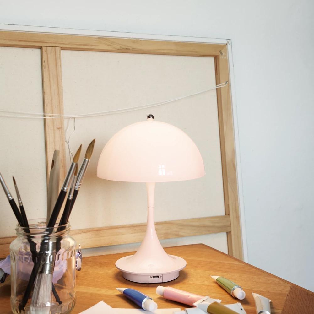 LOUIS POULSEN lampe de table PANTHELLA 160 PORTABLE V3