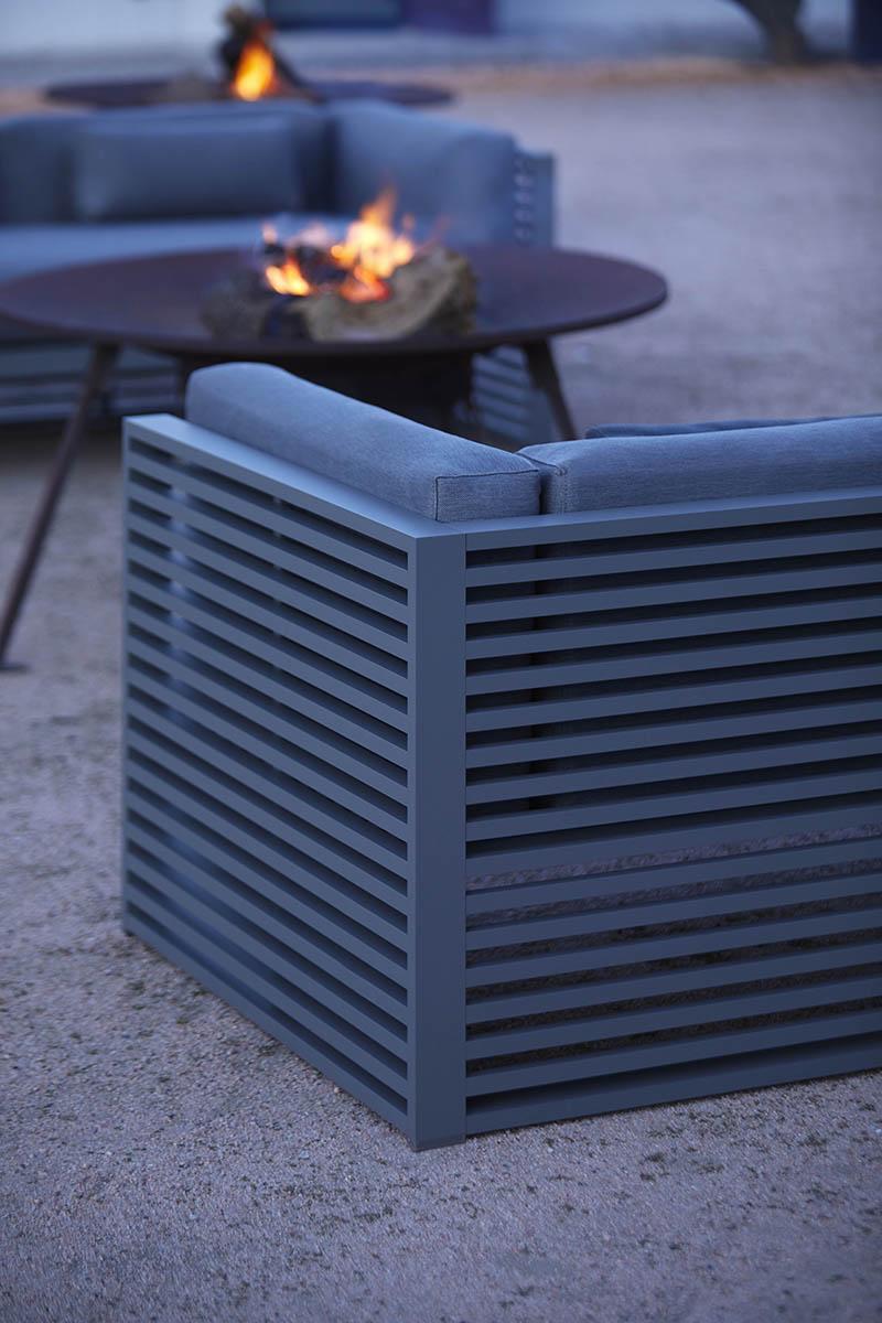 GANDIA BLASCO canapé à 3 places avec dossier haut pour l'extérieur DNA