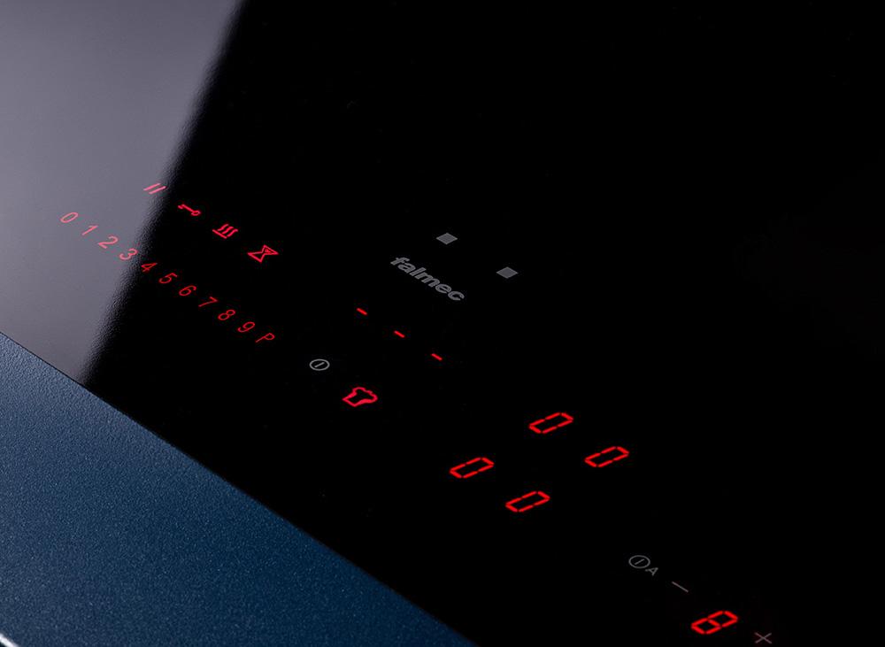 FALMEC plaque à induction avec hotte aspirante BRERA