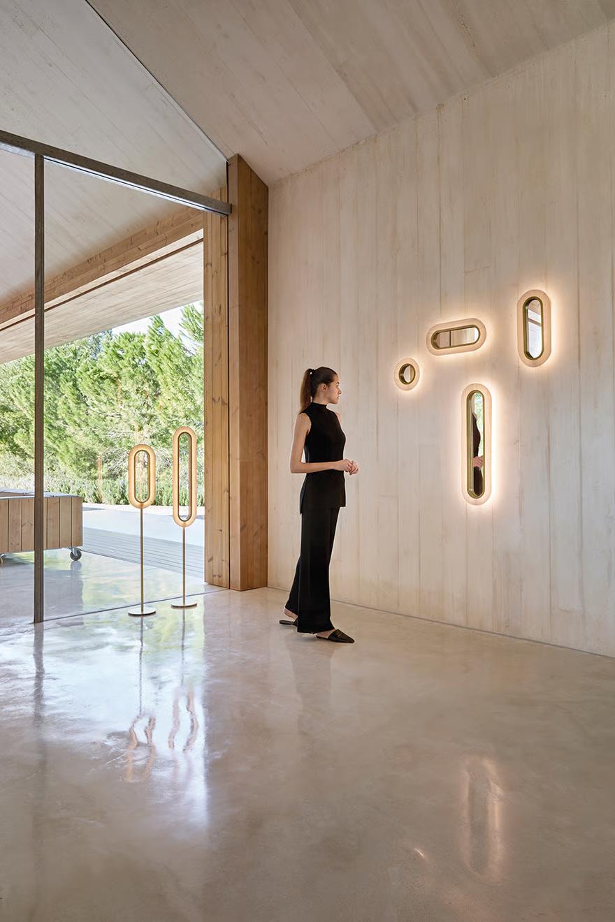 LZF LUZIFER lampe murale applique avec miroir LENS SUPER OVAL diffuseur métallique d'or 4000K