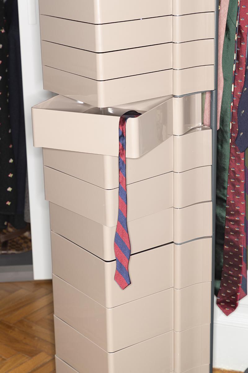 B-LINE conteneur à roulettes SPINNY avec 12 tiroirs