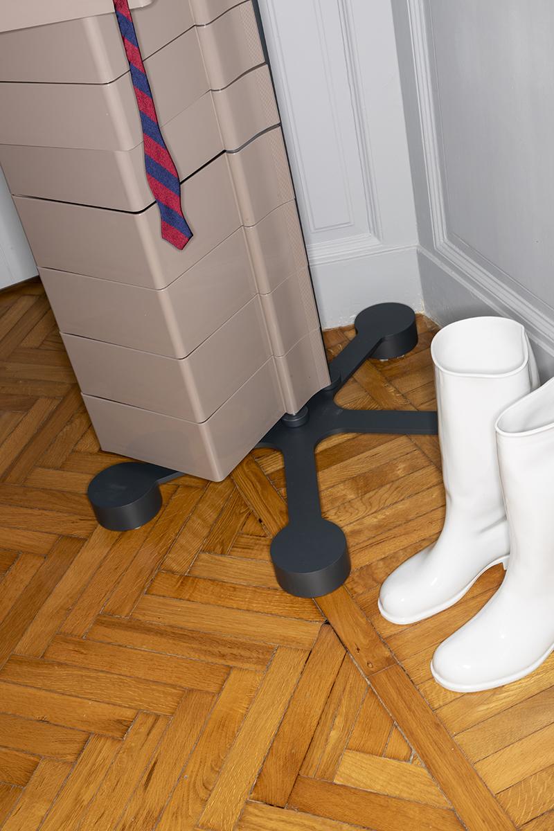 B-LINE conteneur à roulettes SPINNY avec 12 tiroirs