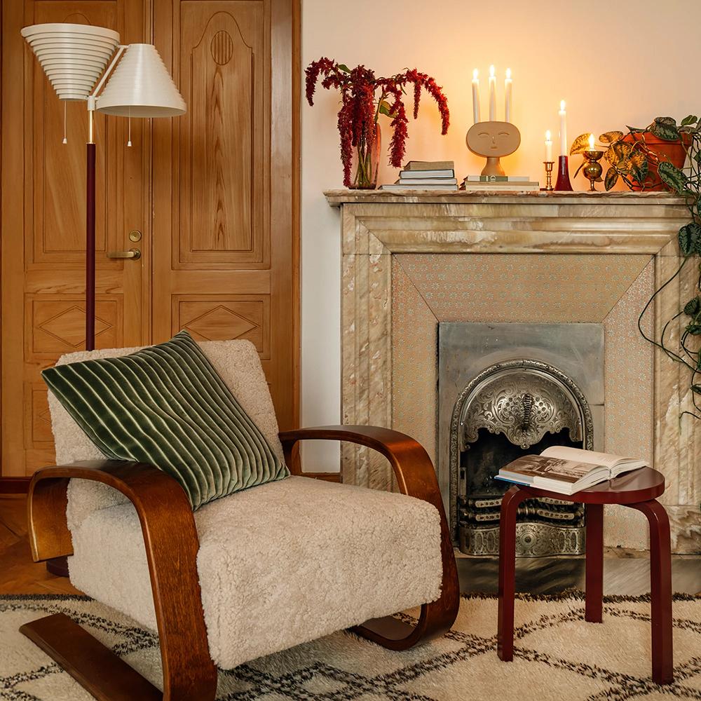 ARTEK sgabello STOOL 60 BURGUNDY LACQUARED