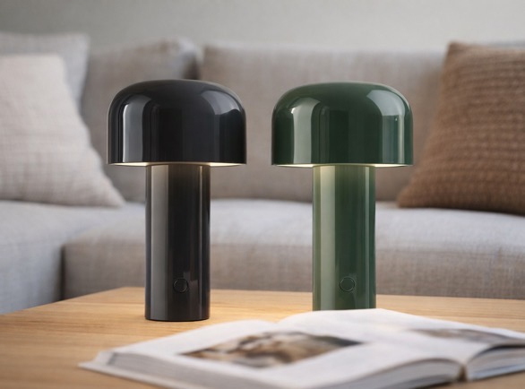 FLOS lampe de table rechargeable BELLHOP UNPLUGGED pour l'extérieur