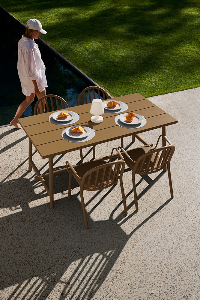 FATBOY table pour l'extérieur FRED'S MEDIUM TABLE