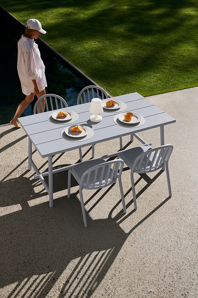 FATBOY table pour l'extérieur FRED'S MEDIUM TABLE