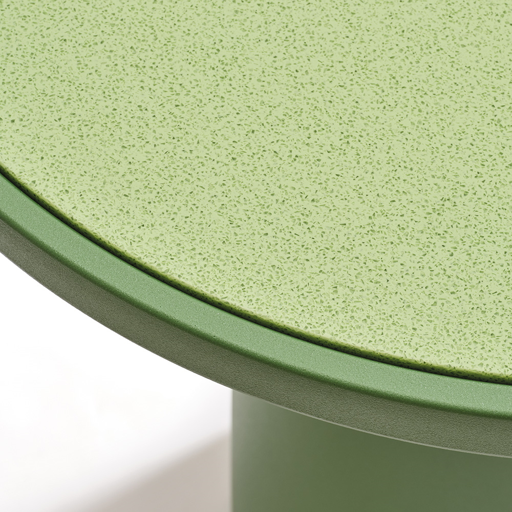 QEEBOO table pour l'intérieur et l'extérieur TOTO avec plateau en Durat Ø 70 cm