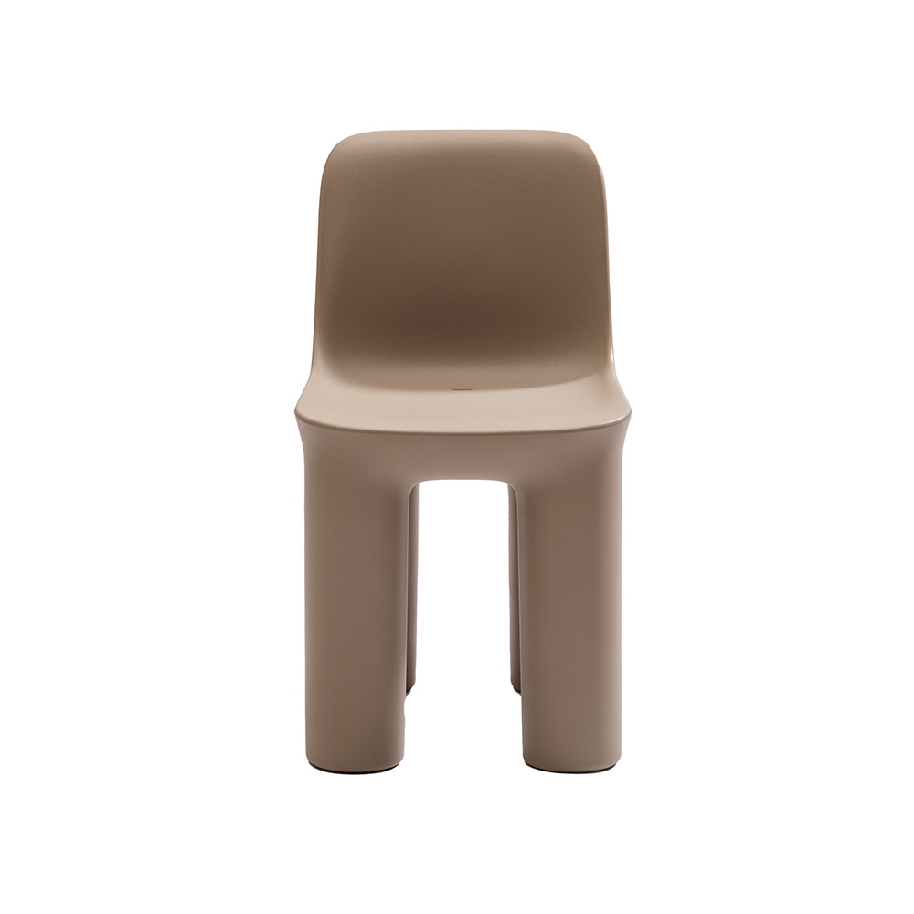 QEEBOO chaise pour l'intérieur et l'extérieur TATA