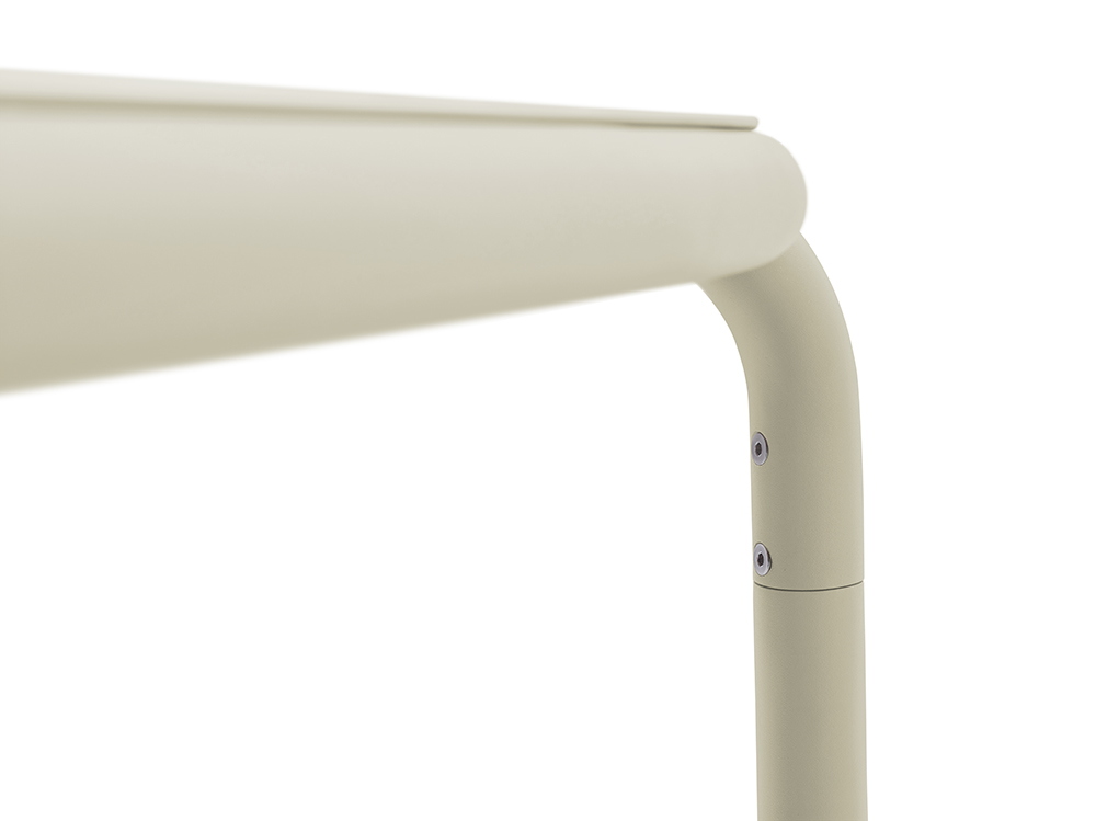 FATBOY table pour l'extérieur TONÍ BANSKI