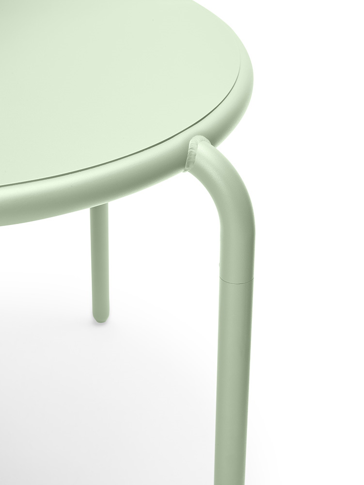 FATBOY table pour l'extérieur TONÍ BANSKI