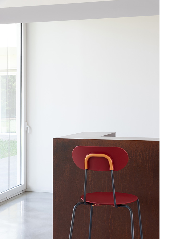 MAGIS set de 2 tabourets mi-hauts MARIOLINA