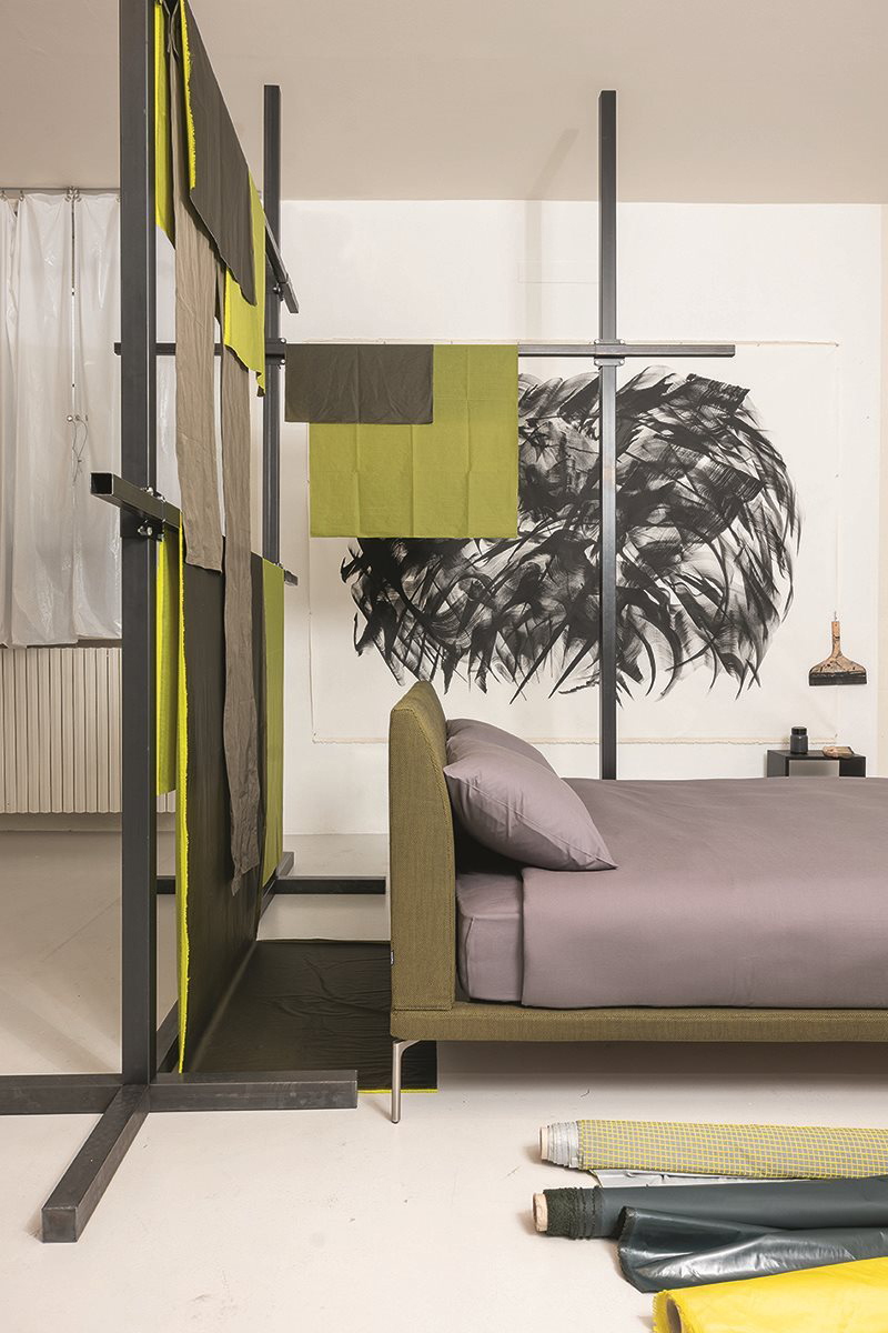ZANOTTA lit deux personnes TALAMO avec sommier unique pour matelas 160 x 200 cm et pieds H 17,5 cm