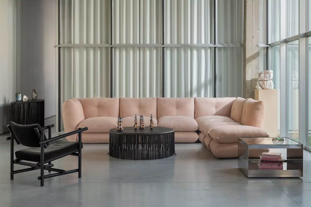 KNOLL canapé d’angle à 5 places avec pouf PILLO en tissu Cat. A