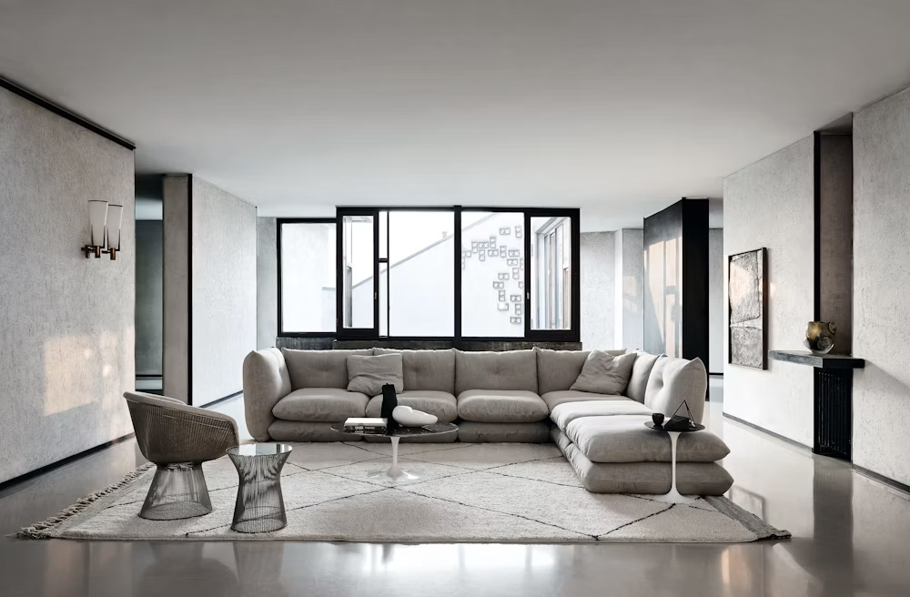 KNOLL canapé d’angle à 5 places avec pouf PILLO en tissu Cat. A
