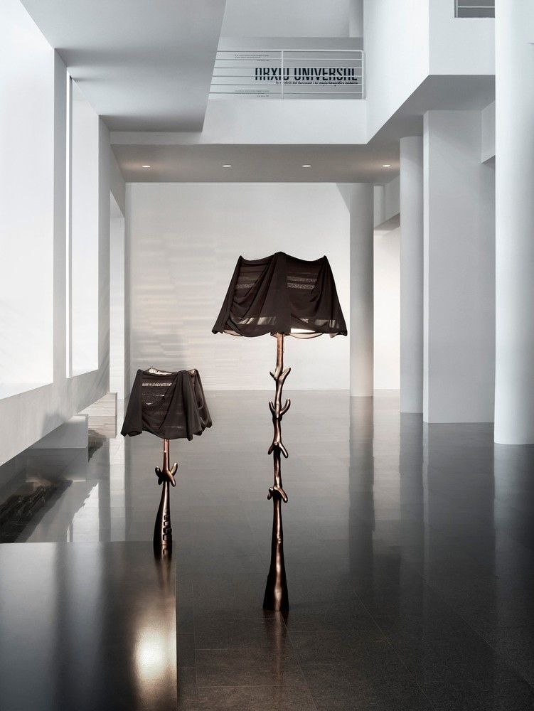 BD BARCELONA DESIGN lampadaire CAJONES par Salvador Dalí