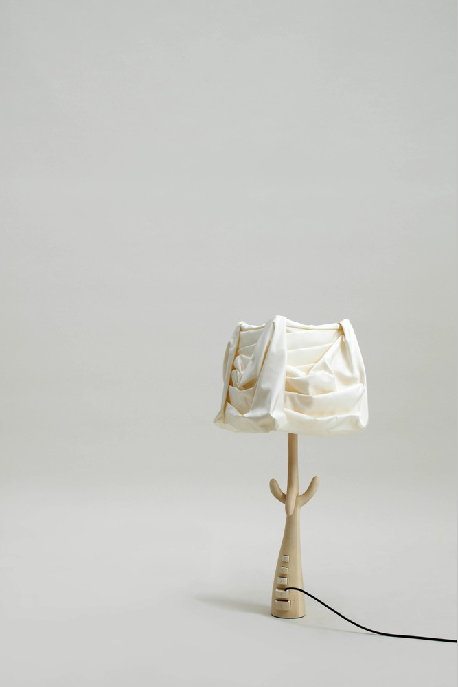 BD BARCELONA DESIGN lampadaire CAJONES par Salvador Dalí