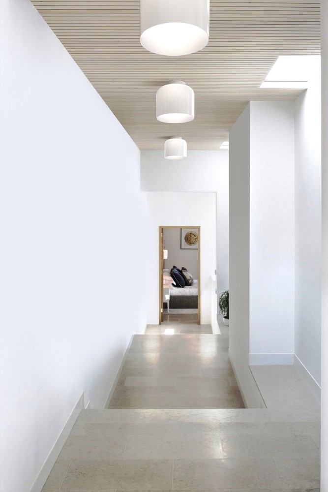 PABLO DESIGNS plafonnier TOTEM FLUSH