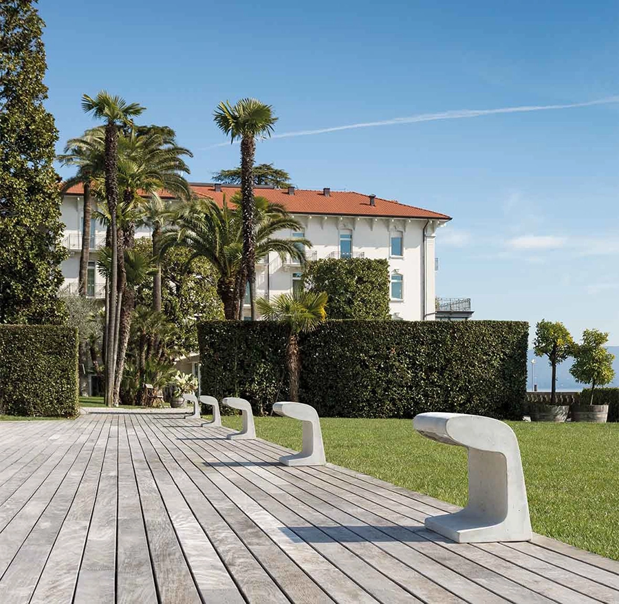 NEMO lampe de table ou lampadaire BORNE BÉTON GRANDE