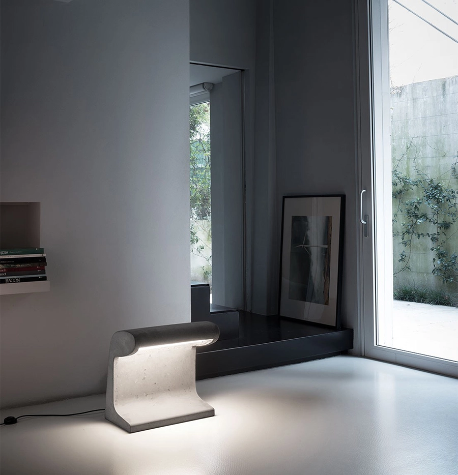 NEMO lampe de table ou lampadaire BORNE BÉTON GRANDE