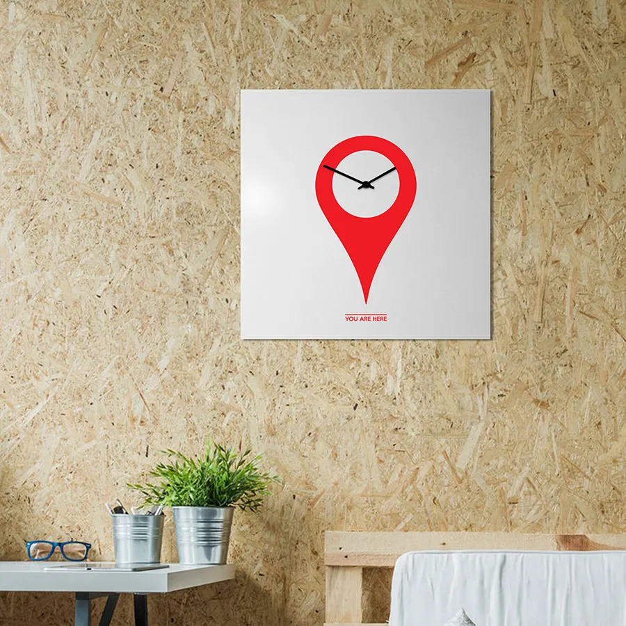 dESIGNoBJECT horloge murale YOU ARE HERE