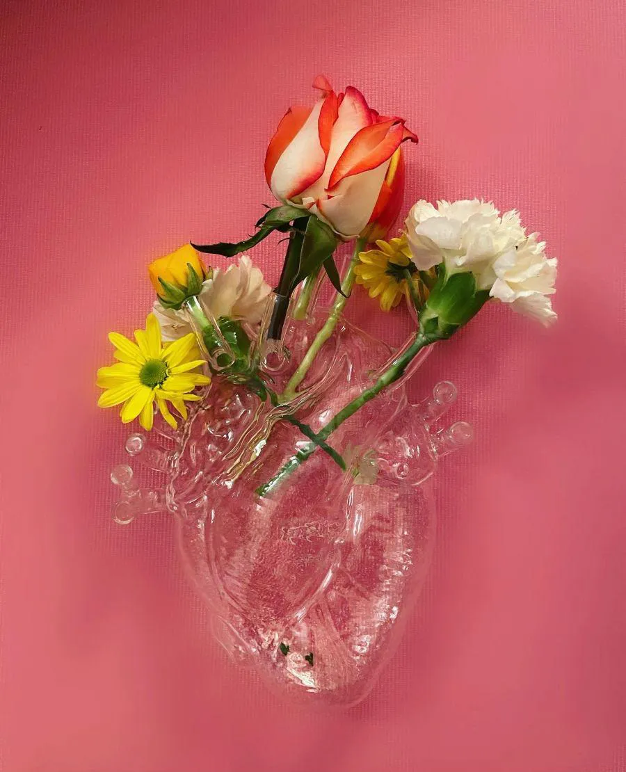SELETTI vase en forme de coeur LOVE IN BLOOM GLASS
