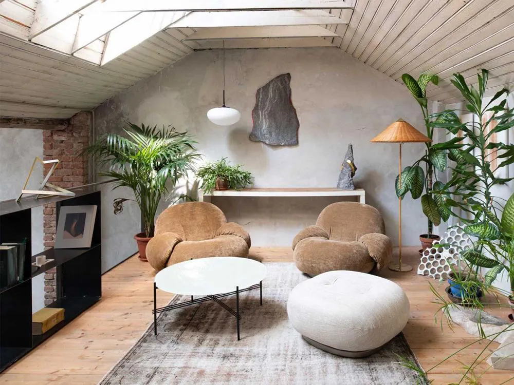 GUBI pouf ottoman avec la base pivotante PACHA