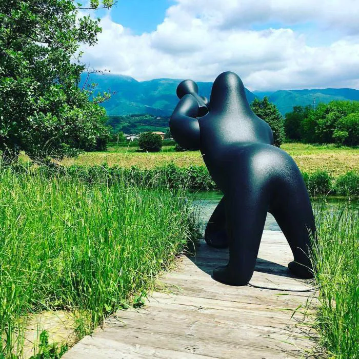 QEEBOO lampadaire KONG