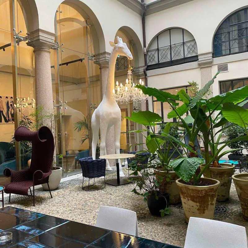 QEEBOO lampadaire GIRAFFE IN LOVE OUTDOOR M H 400 cm