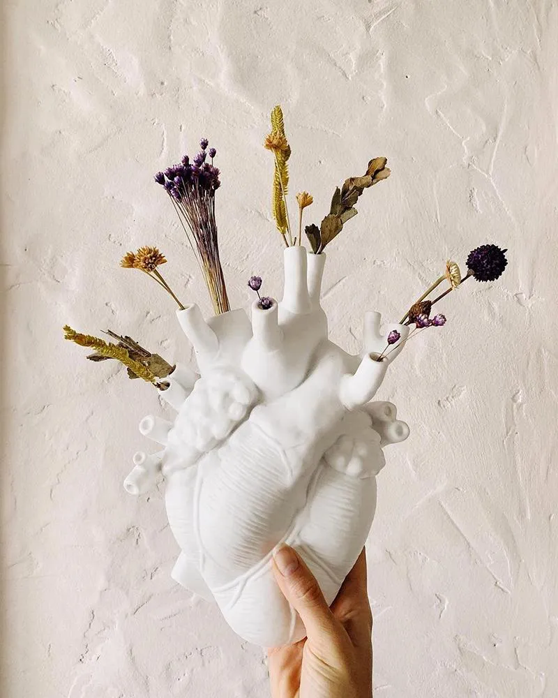 SELETTI vase en forme de coeur LOVE IN BLOOM