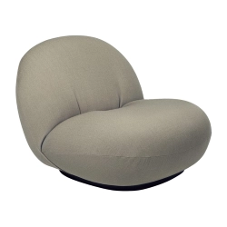 GUBI fauteuil avec la base pivotante PACHA LOUNGE CHAIR