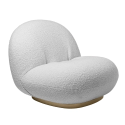 GUBI fauteuil avec la base pivotante PACHA LOUNGE CHAIR
