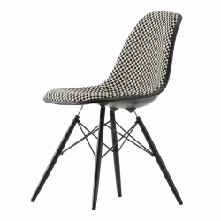 VITRA chaise rembourrage total et base en érable noir Eames Plastic Side Chair DSW CHECKER