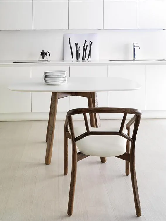 ALMA DESIGN set de 2 fauteuils MARNIE en frêne teinté noyer avec assise rembourré