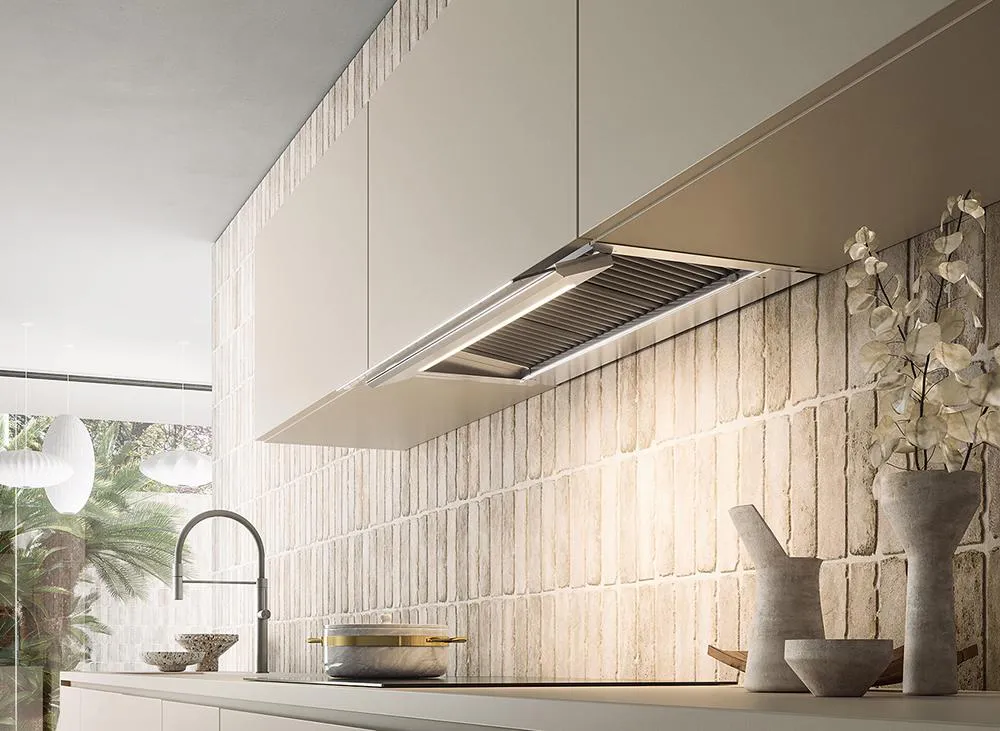 FALMEC hotte encastrable built-in VIRGOLA NO-DROP COMFORT pour le plan à induction